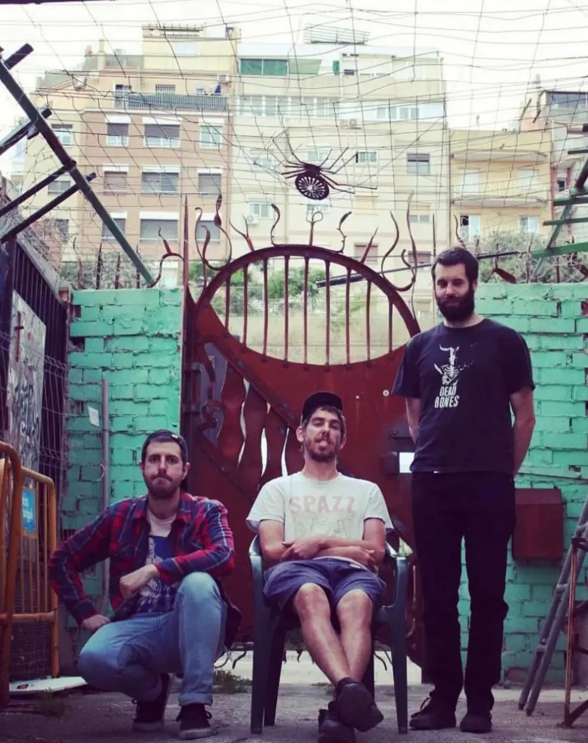 DAHA AZ KLÜP, DAHA ÇOK DIY! - DISCOS PINYA’DAN JOSEP İLE BARCELONA PUNK SAHNESİ HAKKINDA BİR RÖPORTAJ