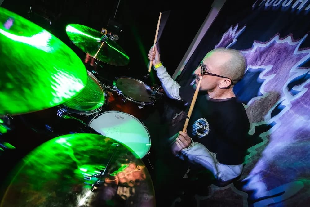 AN INTERVIEW WITH LUCA FROM DO YOU CARE ZINE? AND COLLIDERS